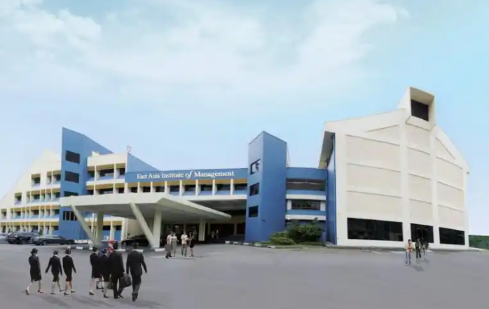 东亚管理学院商业与人力资源荣誉学士学位课程详情及费用